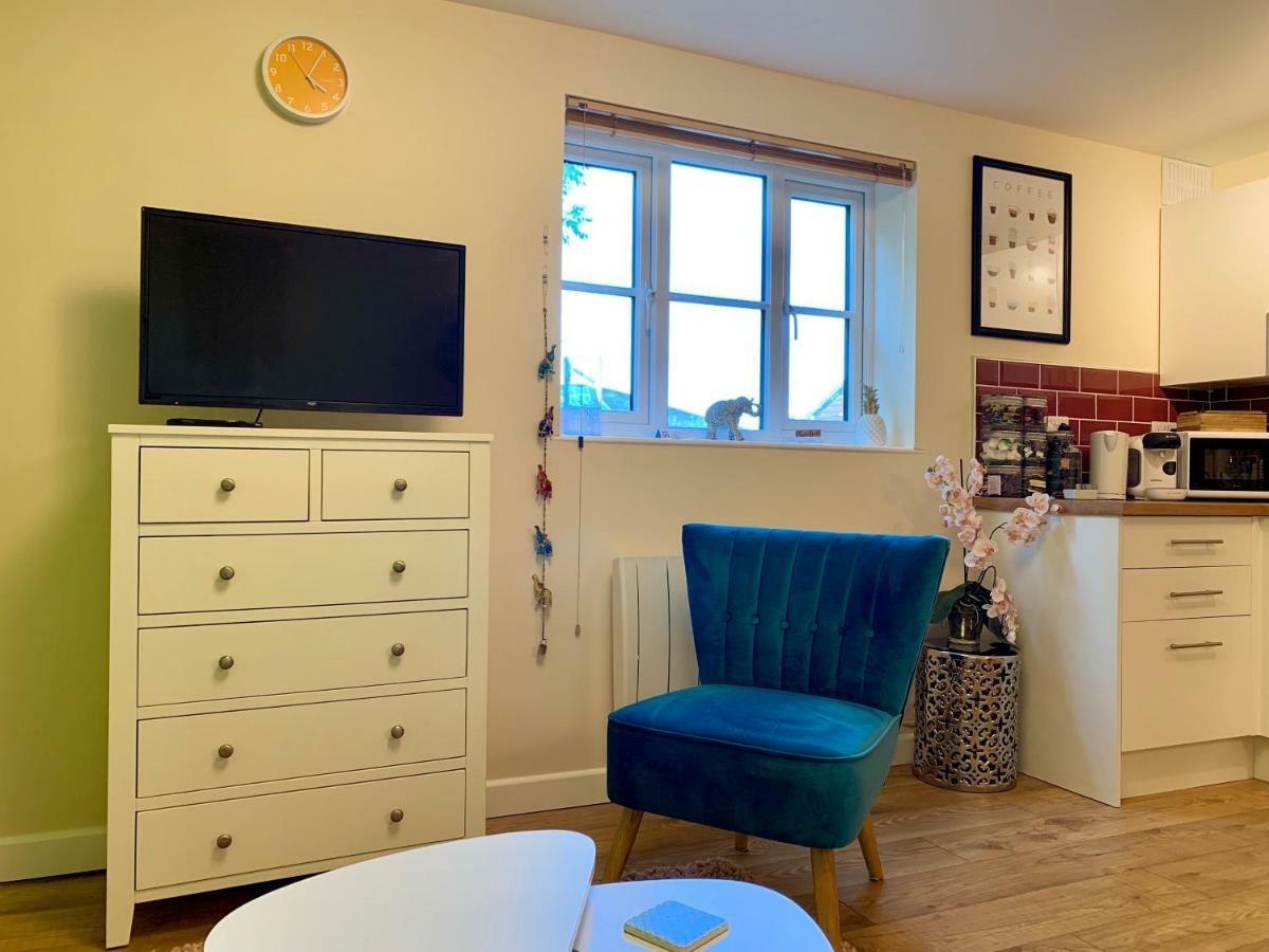 Pristine Apartment In The Centre Of Glastonbury Exterior photo
